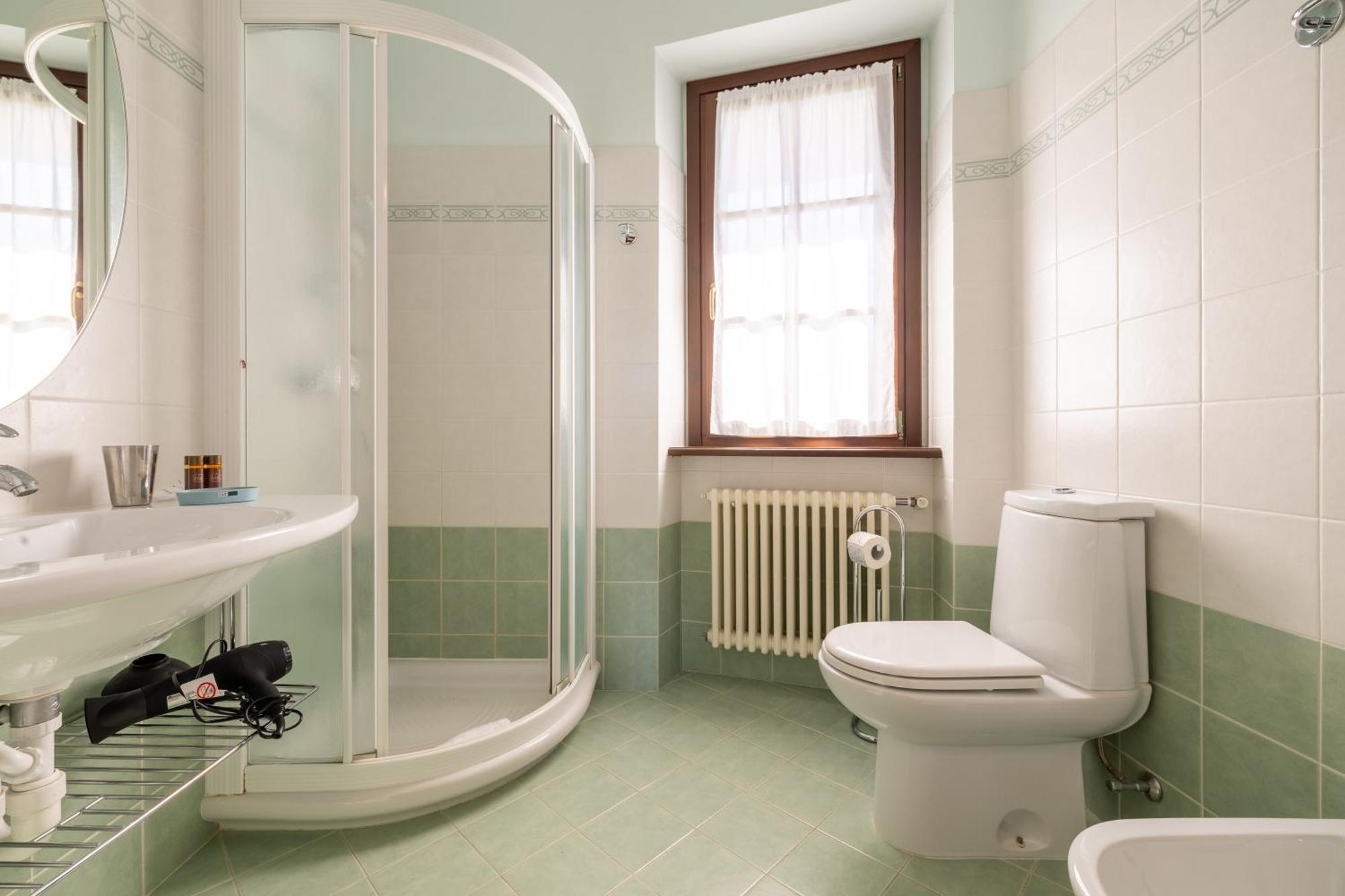 Albergo Villa Edy 트레메쪼 외부 사진