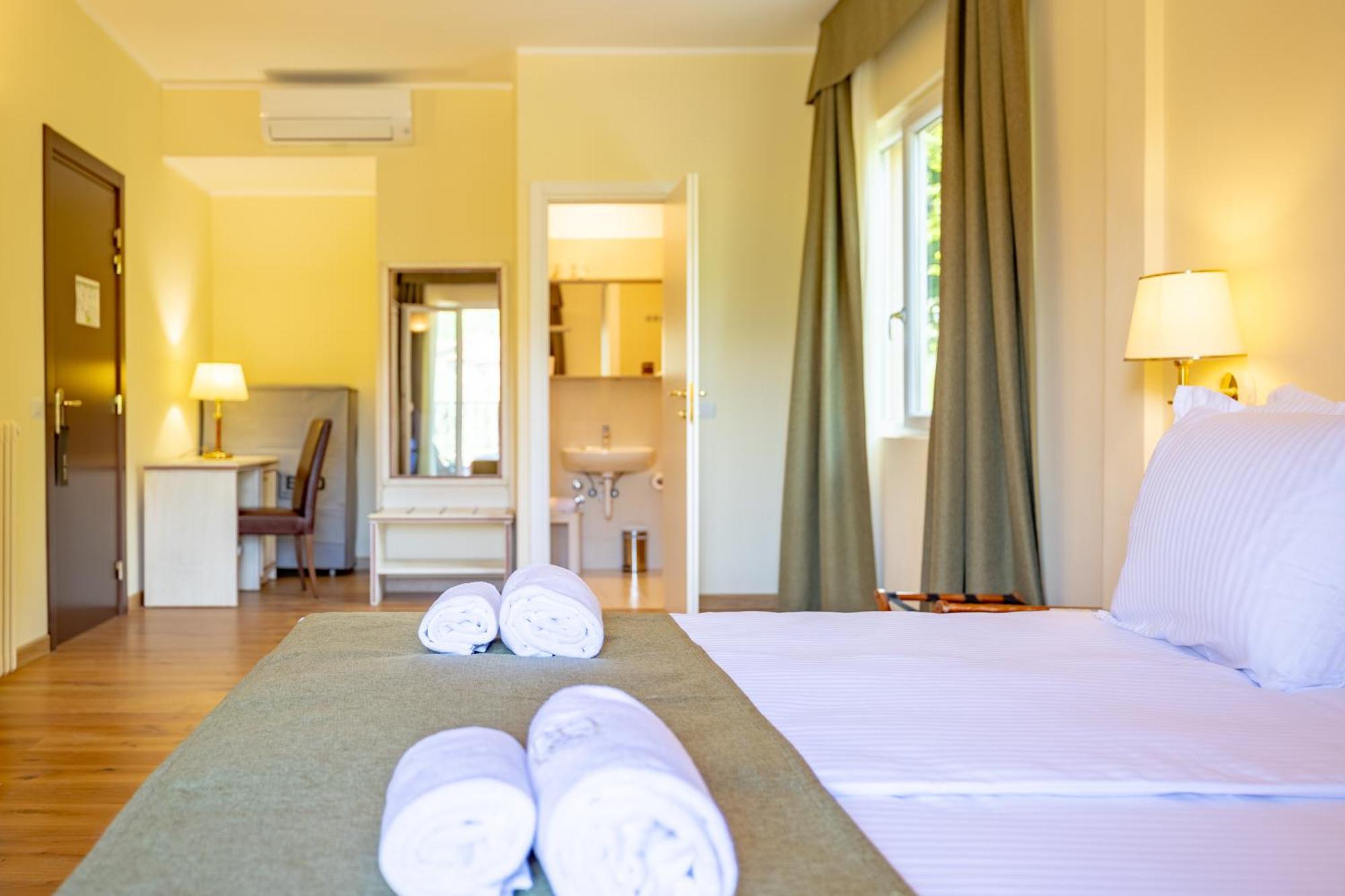 Albergo Villa Edy 트레메쪼 외부 사진